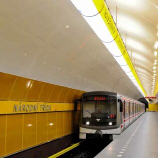Pražské metro - kovová souprava 16 cm